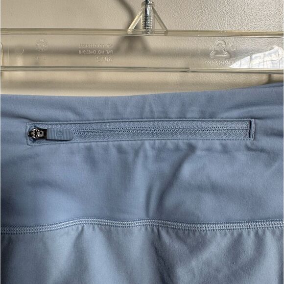 Lulu Lemon Shorts Size 4 - Picture 3 of 4